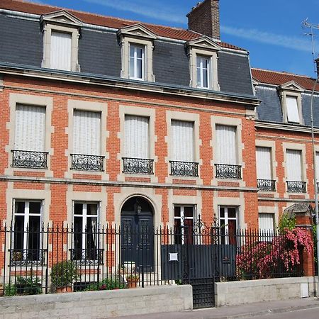 Chambre D'Hotes L'Ambroise Troyes Eksteriør billede