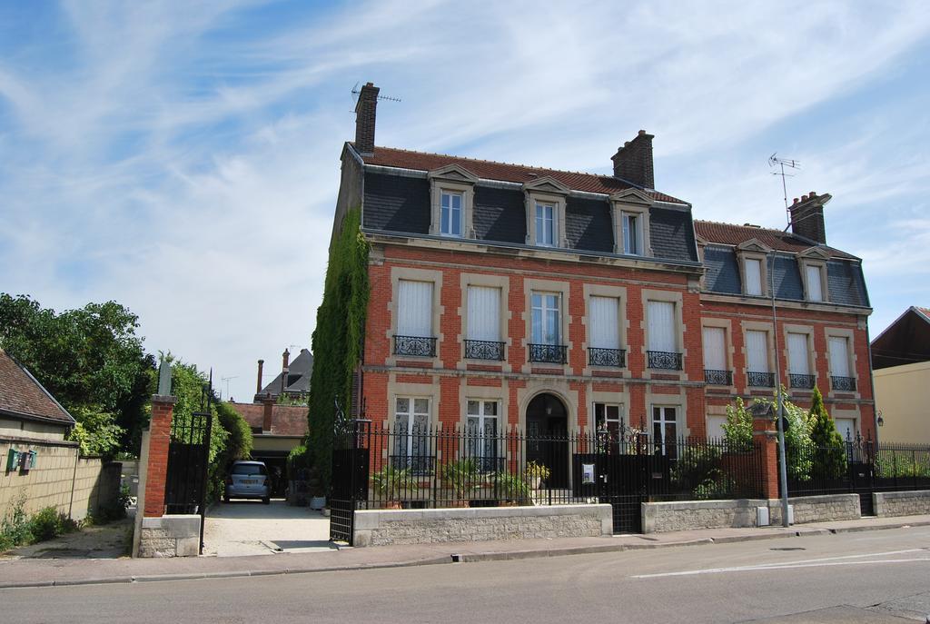 Chambre D'Hotes L'Ambroise Troyes Eksteriør billede