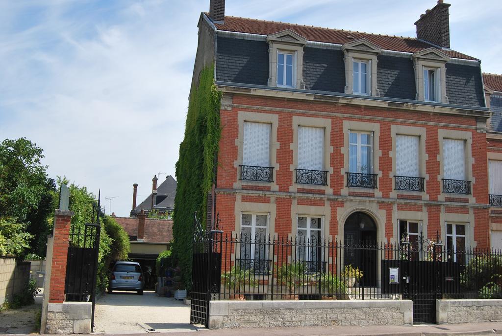 Chambre D'Hotes L'Ambroise Troyes Eksteriør billede