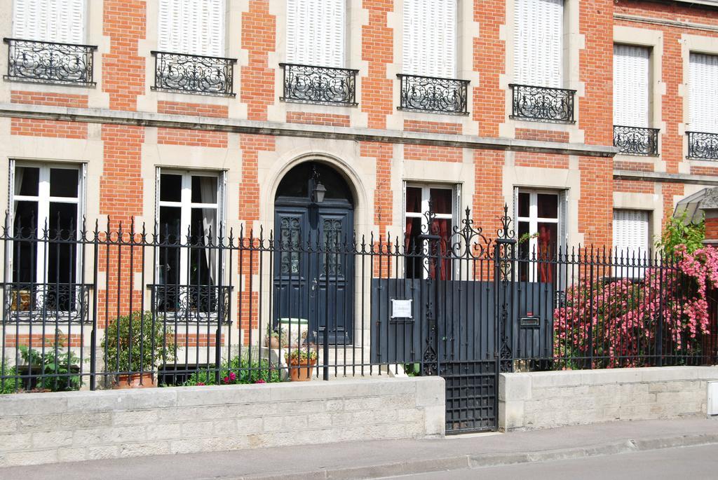 Chambre D'Hotes L'Ambroise Troyes Eksteriør billede